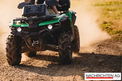 Zwei Quad-Fahrer bei Unfall auf L273 verletzt – Polizei ermittelt!