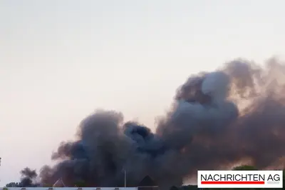 Sprinter in Friesoythe: Großbrand auf Betriebsgelände gelöscht!