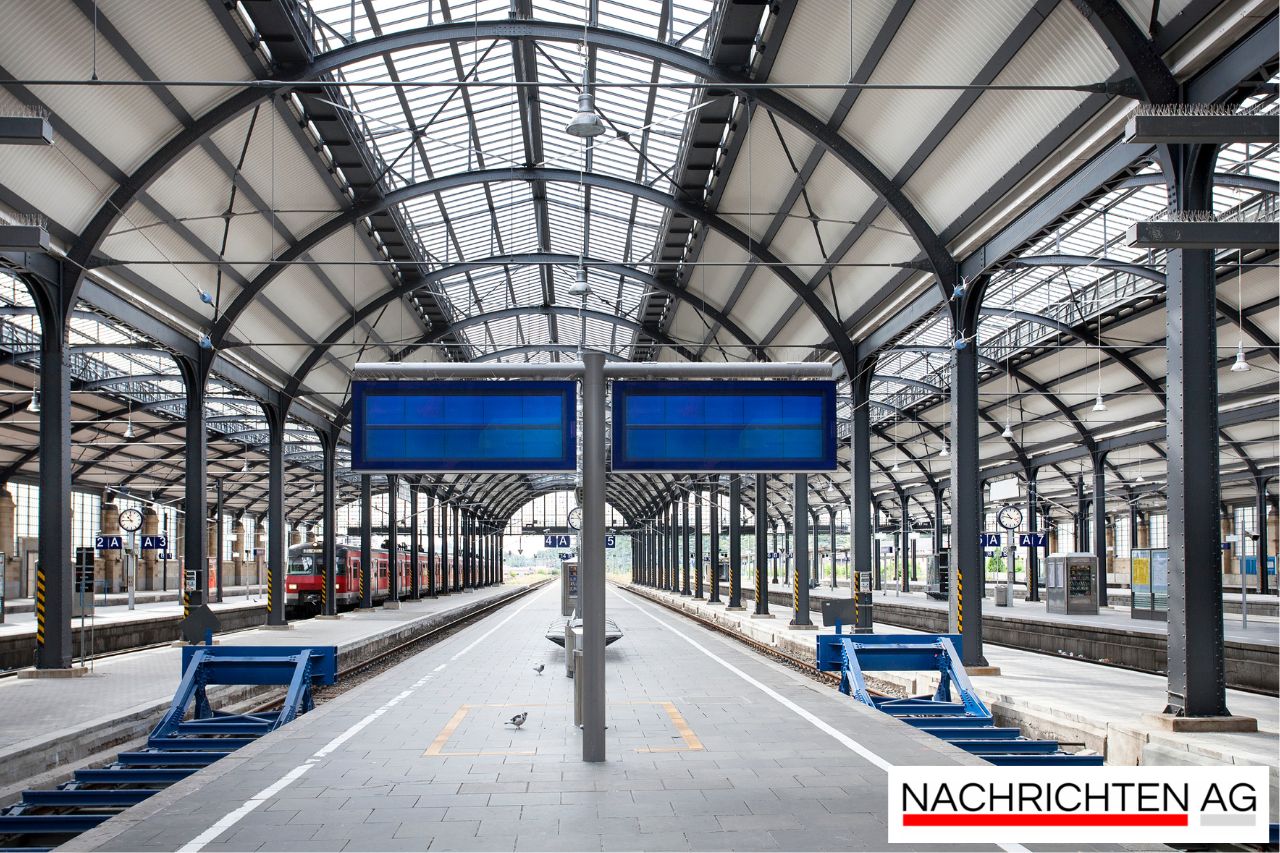 Aggressiver Mann schlägt Bahnmitarbeiter am Stuttgarter Bahnhof!