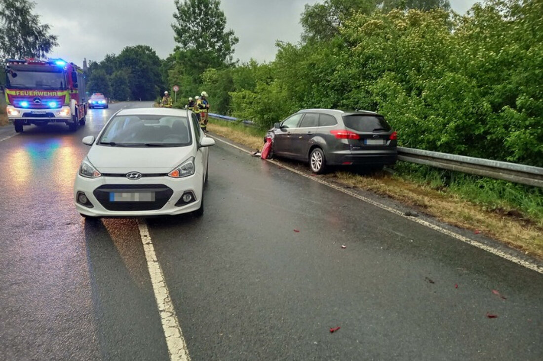 Die Feuerwehr Herdecke hatte am Wochenende fünf Einsätze, darunter ein Verkehrsunfall und hilflose Personen hinter Türen.