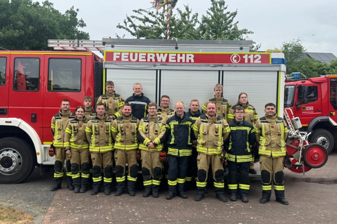 Freiwillige Feuerwehren aus Sonsbeck, Xanten und Alpen beendeten erfolgreich den interkommunalen Grundlehrgang in Hamb.