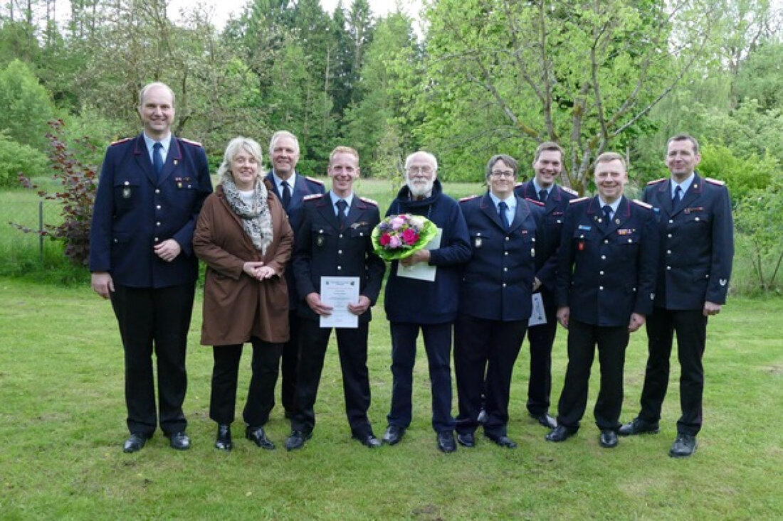 Am 26. Mai feierte die Feuerwehr Hermannsburg ihr Stiftungsfest, mit Ehrungen, Beförderungen und der Präsentation neuer Technik.