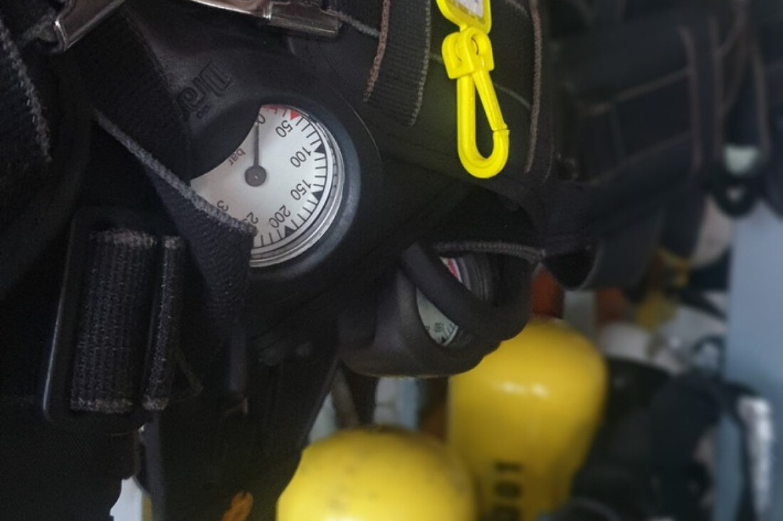 Am Mittwoch meldete die Feuerwehr Remscheid einen Zimmerbrand in der Freiheitsstraße. Zwei Personen wurden vorsorglich untersucht.