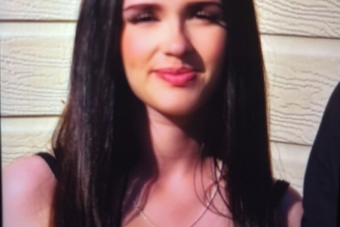 Die Polizei Osthessen sucht dringend nach den vermissten 16-jährigen Mädchen Hannah A. und Lana F. aus Fulda. Hinweise erbeten.