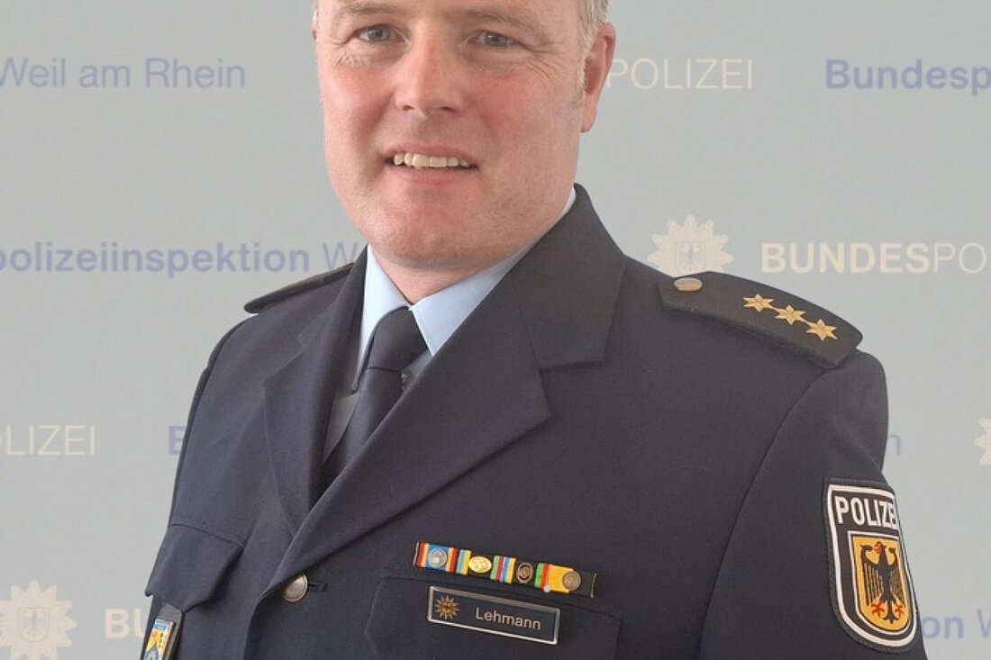 Polizeidirektor Tobias Lehmann leitet seit 1. Juni 2025 die Bundespolizeiinspektion Weil am Rhein und fokussiert auf grenzüberschreitende Zusammenarbeit.