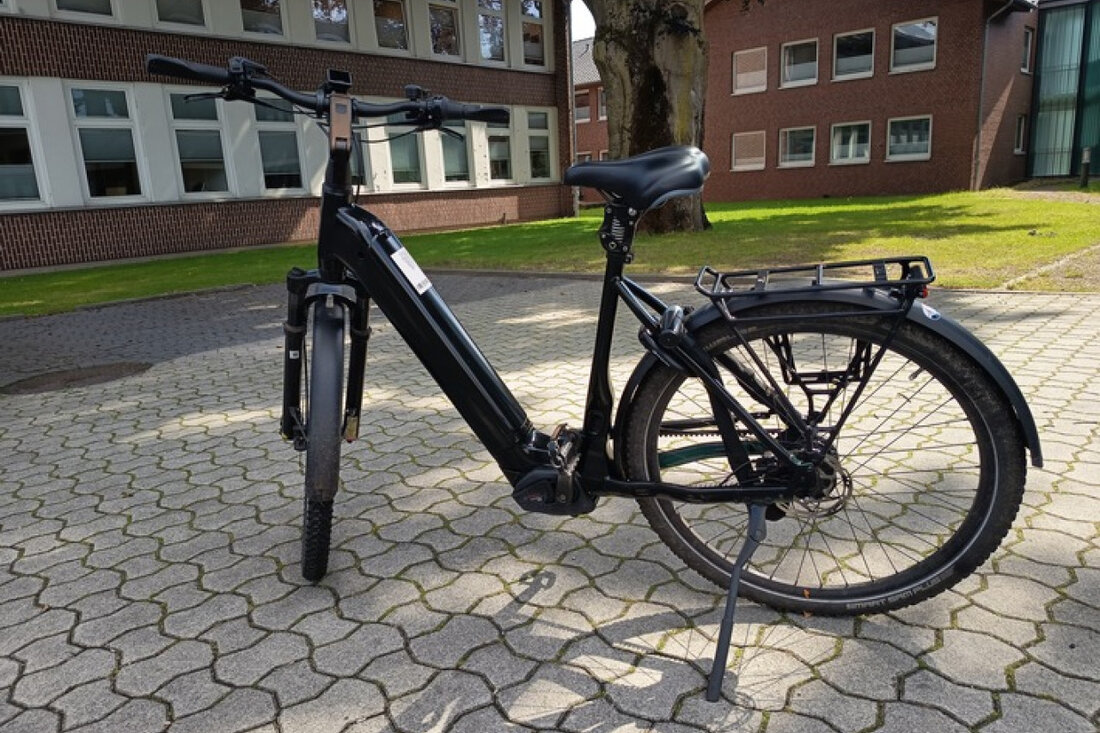 Die Polizei Lingen sucht den Eigentümer eines am 16. April sichergestellten Pedelecs. Hinweise bitte telefonisch unter 0591/870.