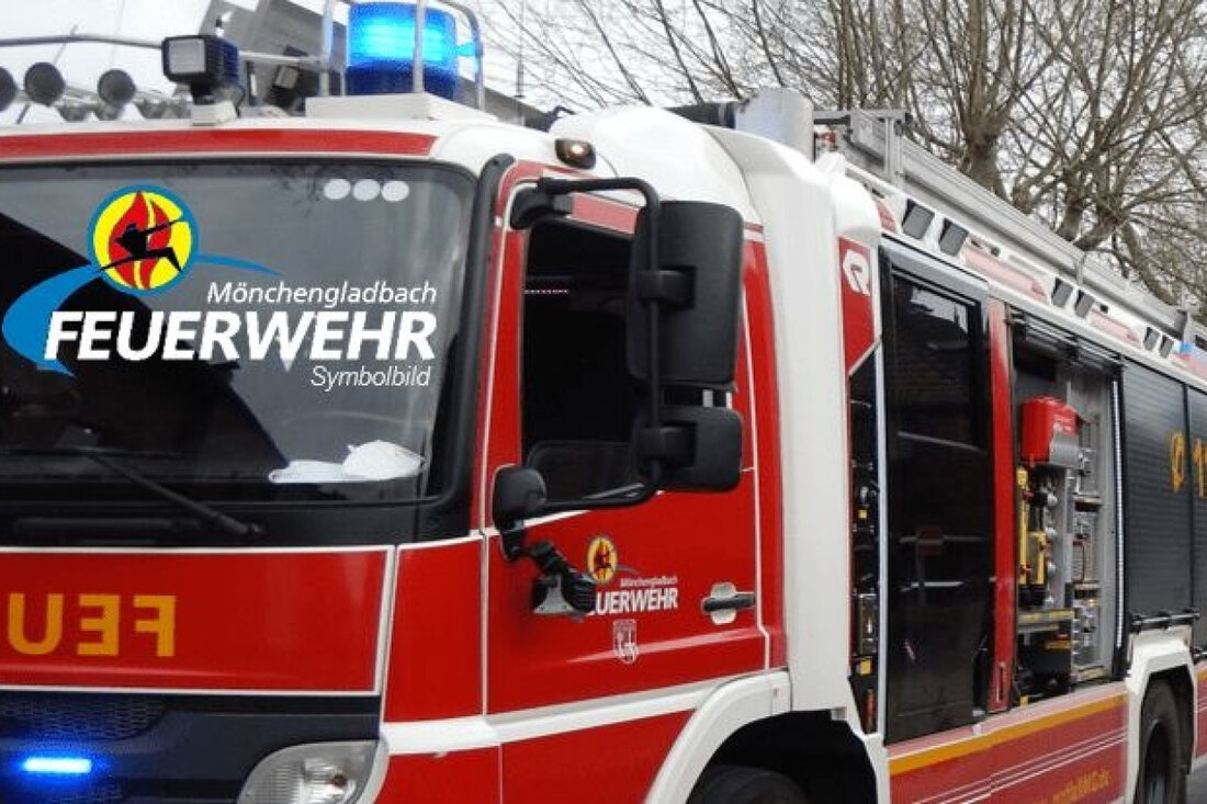 Feuerwehr Mönchengladbach rückte zu einem Kleinbrand in einem Mehrfamilienhaus aus. Glücklicherweise blieb niemand verletzt.