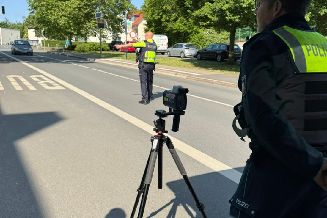 Am Aktionstag in Fröndenberg sensibilisierte die Polizei für Verkehrssicherheit, insbesondere für die Sicherheit von Kindern.