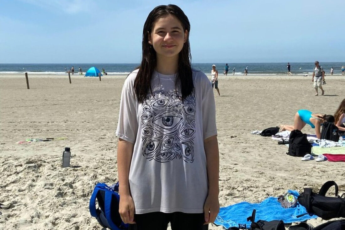 Die Frankfurter Polizei sucht nach der 14-jährigen Laura P., die seit dem 3. Juni 2025 vermisst wird. Hinweise zur Suche erbeten.