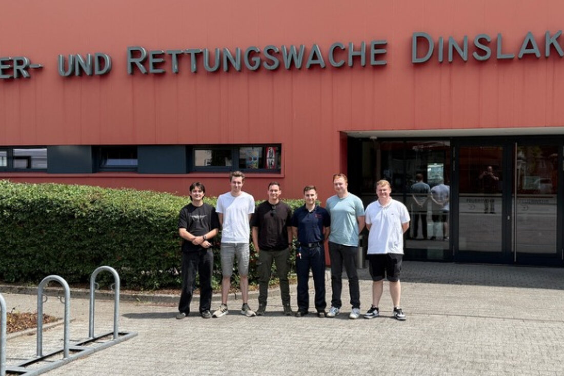 Studierende der TH Köln besuchten die Feuerwehr Dinslaken, um Theorie und Praxis beim Ausschreibungsverfahren zu verknüpfen.