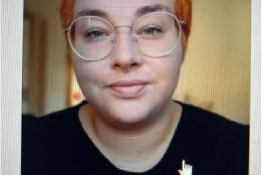Die 32-jährige Theresa Schönfeld wird seit dem 03.06.2025 aus dem Uniklinikum Jena vermisst. Hinweise sind erwünscht.