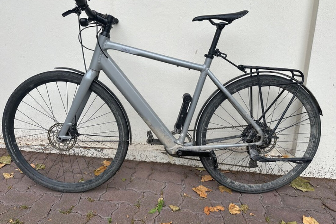 In Heidelberg wurde ein hochwertiges graues Fahrrad der Marke "Coboc" unverschlossen aufgefunden. Der Eigentümer wird gesucht.