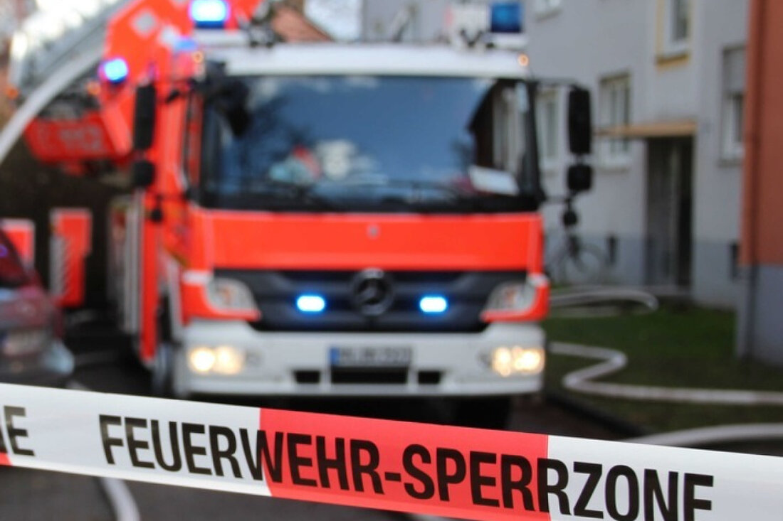 Ein vermeintlicher Gasausströmung in einem Gastronomiebetrieb in Bonn führte zu einem Feuerwehreinsatz. Glücklicherweise wurden keine gefährlichen Gaskonzentrationen festgestellt.