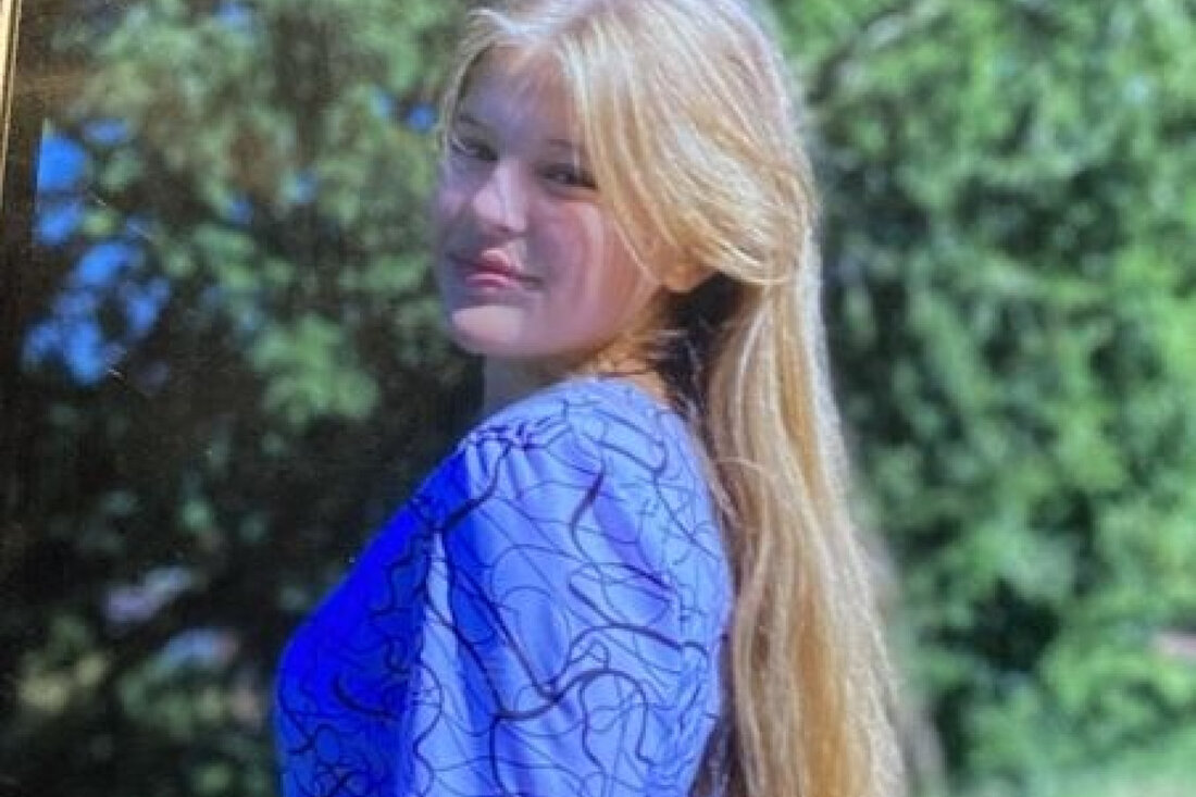 15-jährige Polina Zanozova aus Nidda seit dem 06.06.2025 vermisst. Hinweise bitte an die Polizei Büdingen unter 06042/964870.