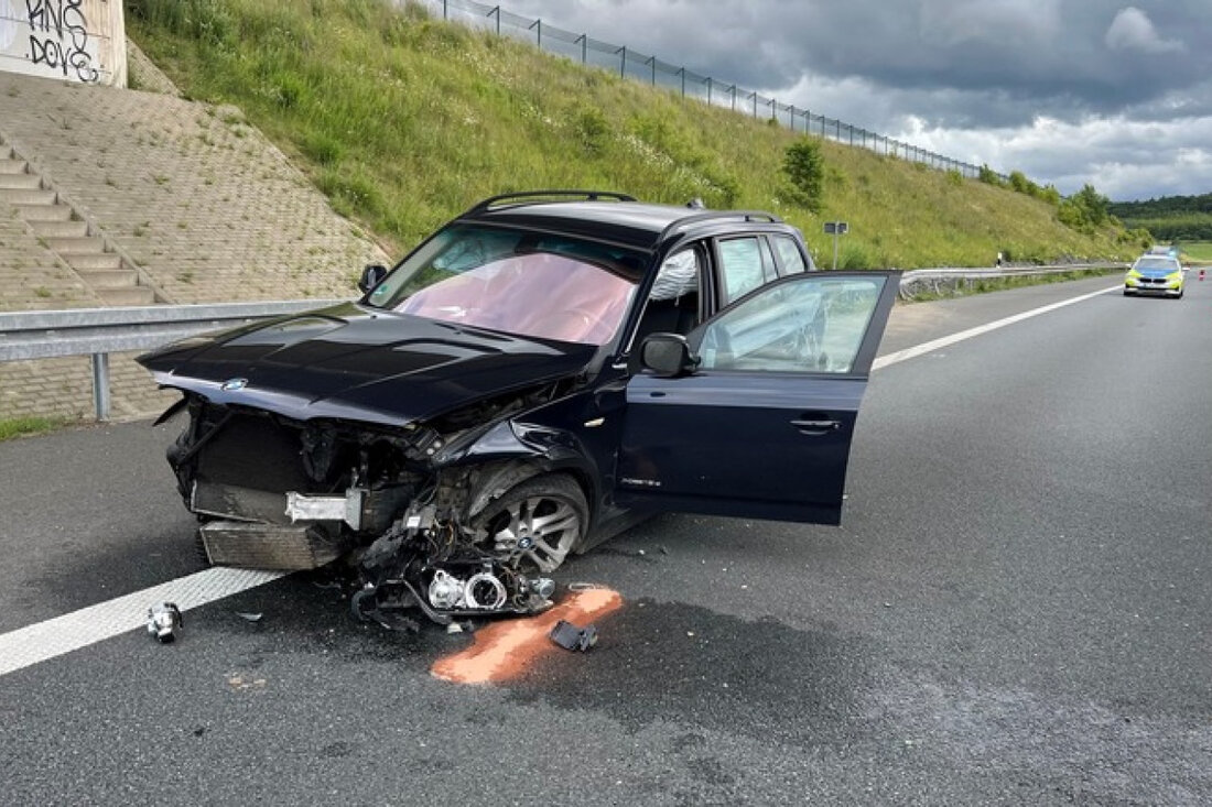 Ein folgenschwerer Verkehrsunfall auf der BAB 7 bei Holle: Ein alkoholisierter Fahrer verlor die Kontrolle über sein Fahrzeug.