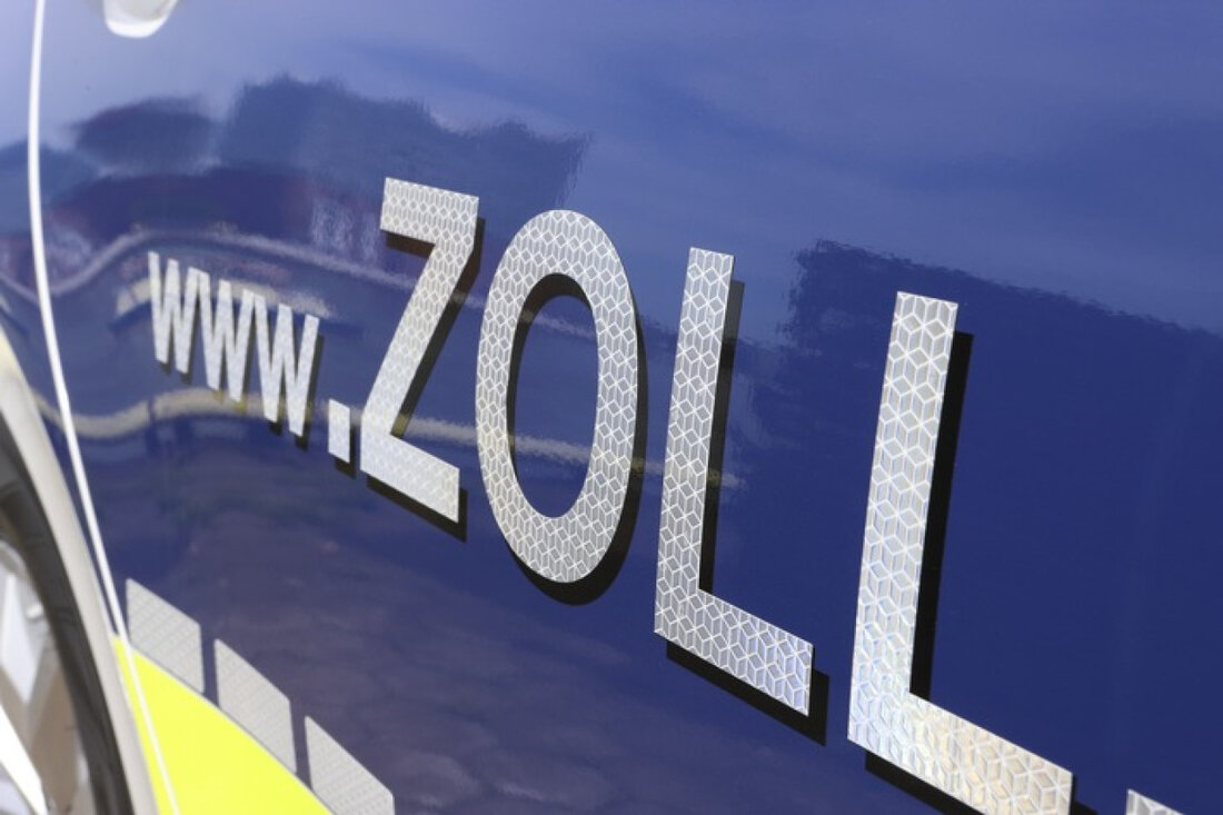 Das Zollamt Darmstadt bleibt am 16.06.2025 wegen einer innerbetrieblichen Veranstaltung geschlossen. Alternativen in Bensheim, Hanau oder Wiesbaden verfügbar.