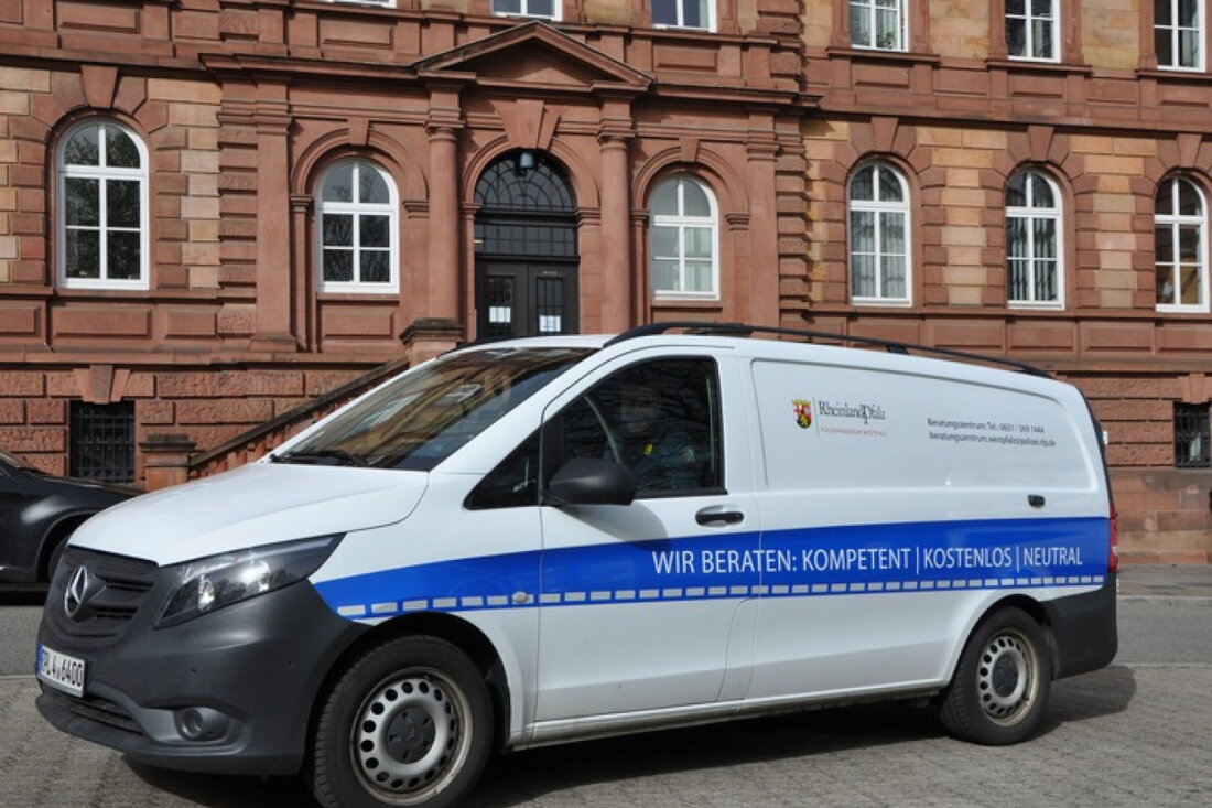 Bürger können am 12.06.2025 auf dem Exerzierplatz Einbruchschutz mit Polizei-Experten besprechen und beraten lassen.