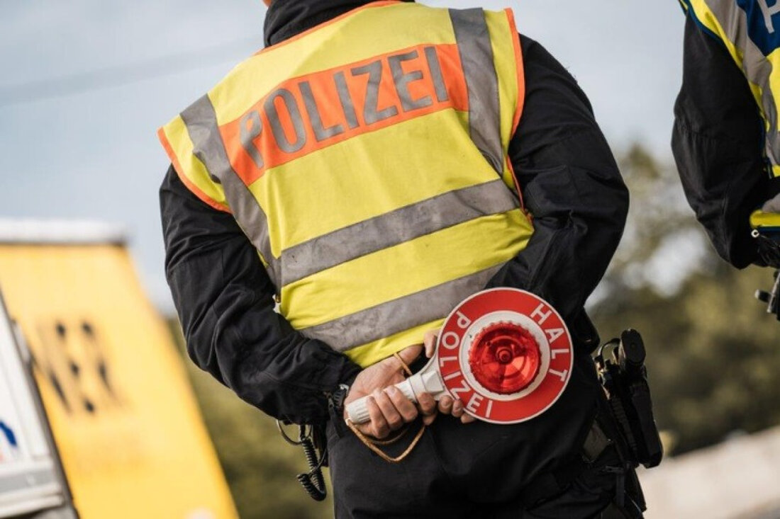 Die Bundespolizeiinspektion Freilassing bilanziert am Pfingstwochenende zahlreiche Schleusungen und 66 Fahndungstreffer.
