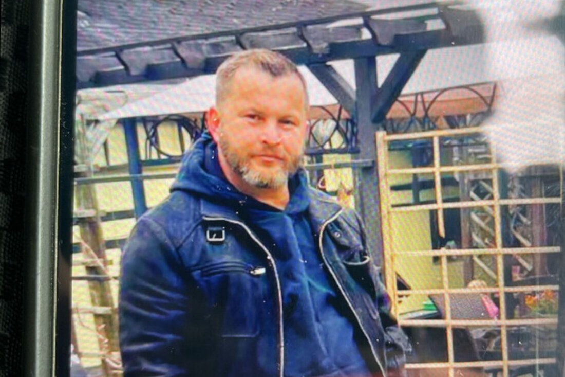 Die Polizei sucht den 44-jährigen Robin Knabe aus Greiz, der seit dem 10. Juni 2025 vermisst wird. Hinweise erbeten.